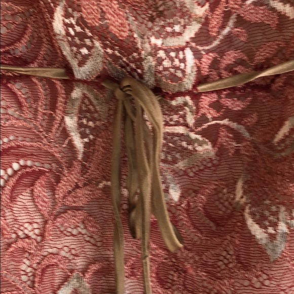 💝Designer Leigh Bantivoglio French lace top - Picture 4 of 6